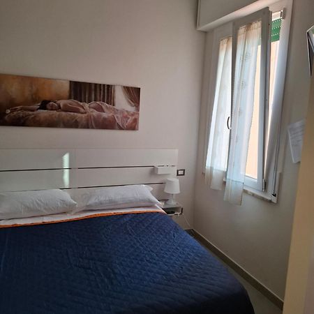 Fare Bnb - Room Del Parco Reggio Emilia Exteriér fotografie