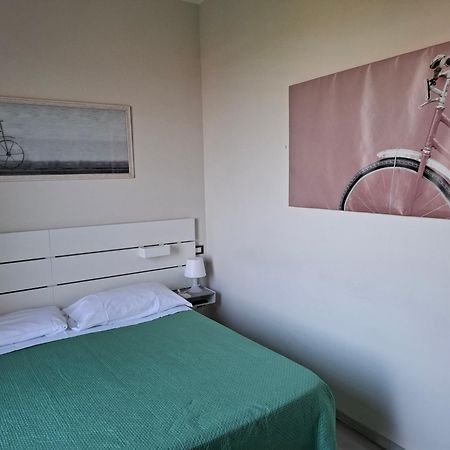 Fare Bnb - Room Del Parco Reggio Emilia Exteriér fotografie