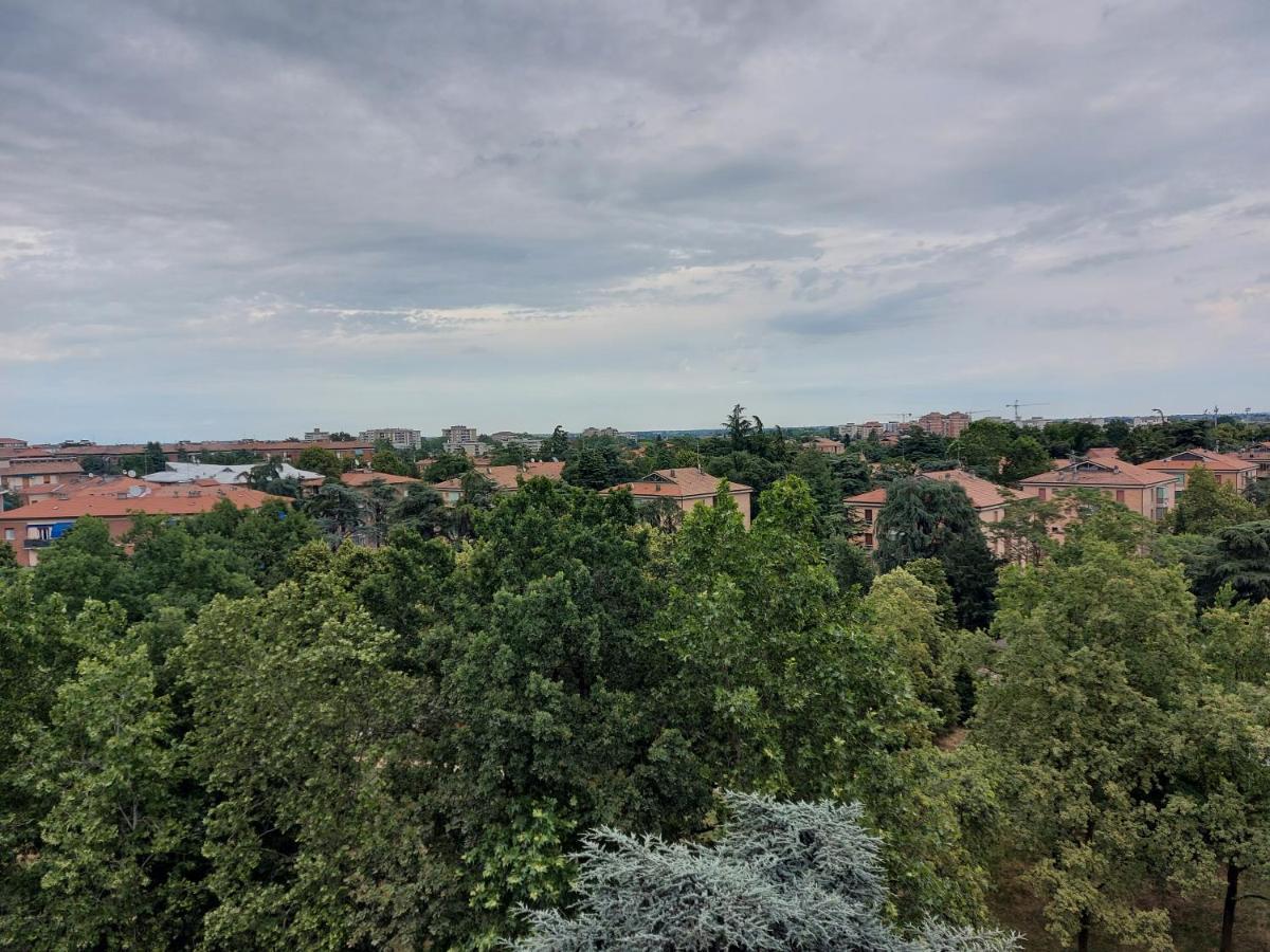 Fare Bnb - Room Del Parco Reggio Emilia Exteriér fotografie