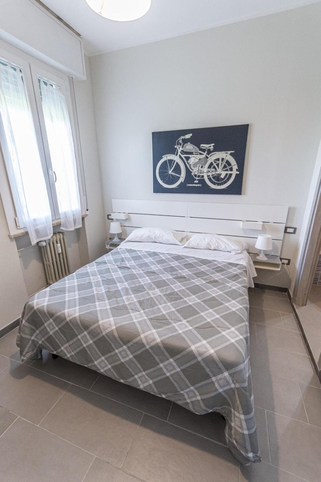 Fare Bnb - Room Del Parco Reggio Emilia Exteriér fotografie