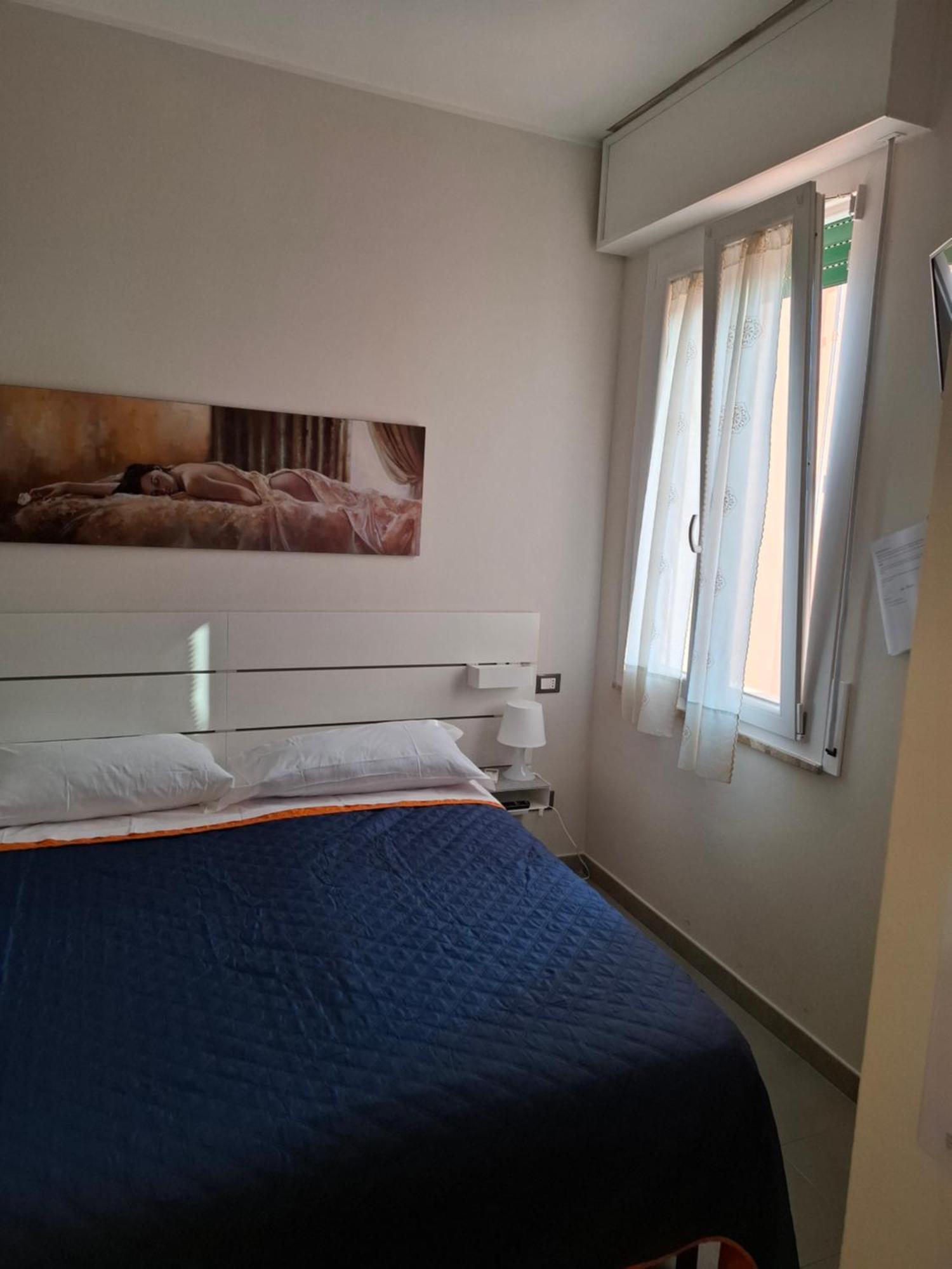 Fare Bnb - Room Del Parco Reggio Emilia Exteriér fotografie