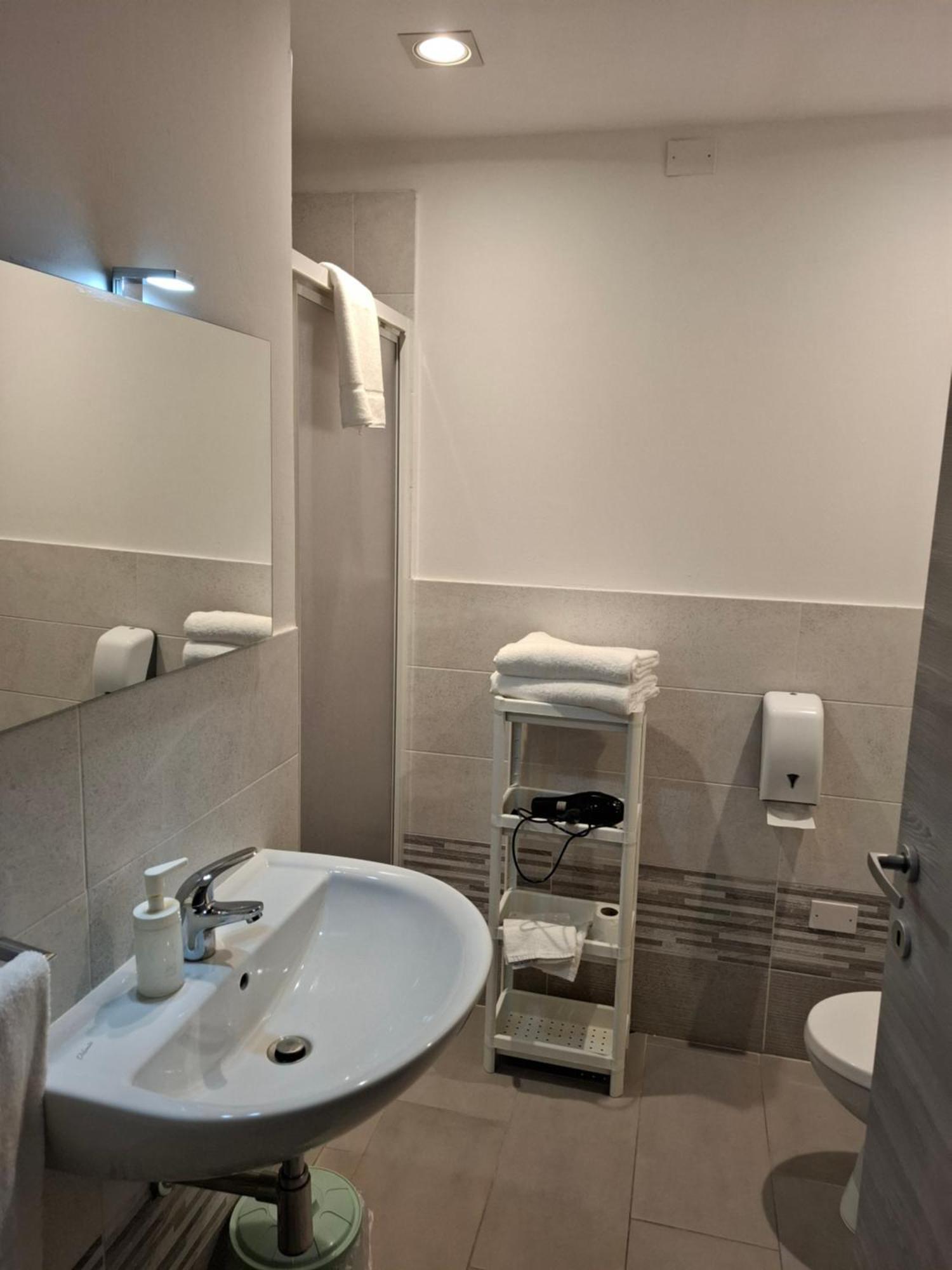 Fare Bnb - Room Del Parco Reggio Emilia Exteriér fotografie